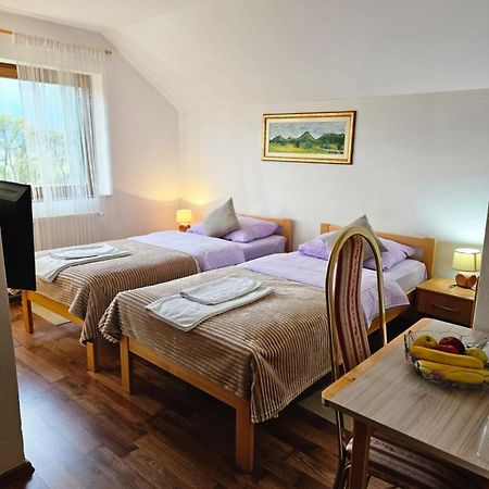 Rooms Vuksa Donji Lapac 외부 사진