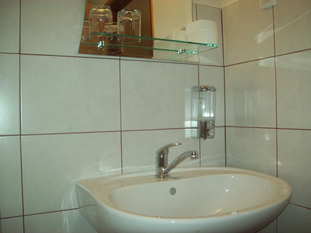 Rooms Vuksa Donji Lapac 객실 사진